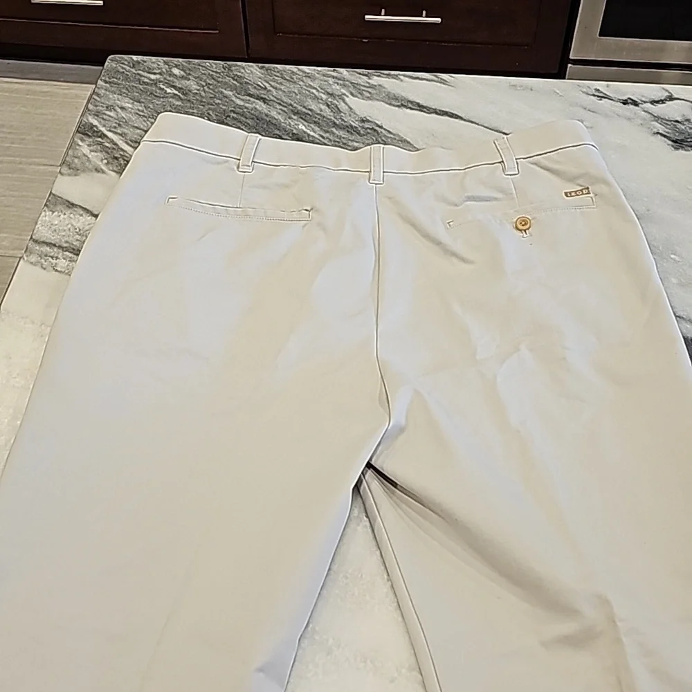 Izod 38x30 Sand Chinos With Pockets Casual Comfort Coastal Beach Fun - Picture 4 of 7
